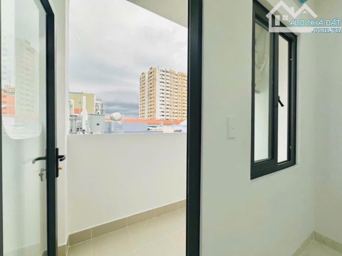 CHDV 105m2 - 6 tầng - dòng tiền 720tr/ năm | gần Ngã tư Âu Cơ- Lạc Long Quân | 14.5 Tỷ - 5