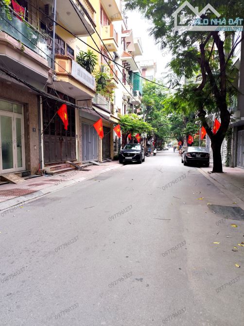 BÁN NHÀ PHÙNG CHÍ KIÊN 60m2 × 6T × MT 5,5m. 2 THOÁNG + THANG MÁY - 2 Ô TÔ TRÁNH - 5
