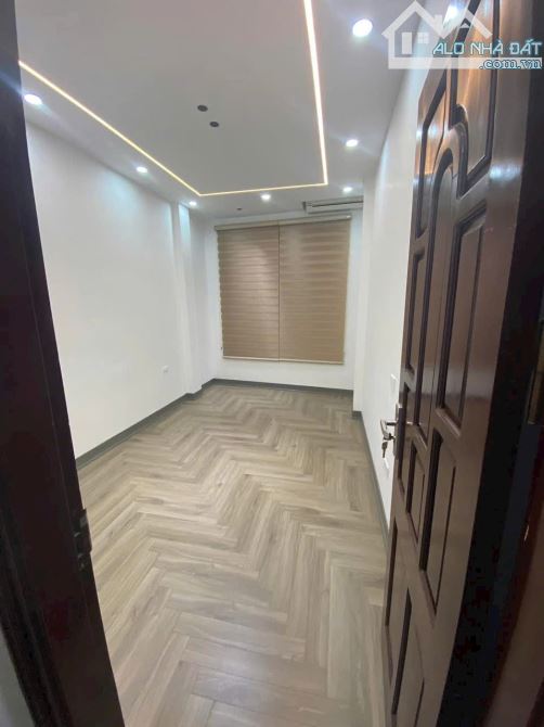 BÁN NHÀ 🏠 Ngõ Thịnh  Quang,Đống đa, DT 37m, 4 Tầng, MT 3,2 m, 🧧 G.iá 7,8 tỷ - 5