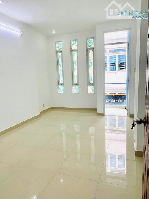 Nhà mới hẻm xe hơi 4 lầu Ngô Quyền, 3.7x12, trống suốt, 19tr - 5