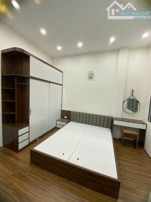 NHÀ KHU HỌC VIỆN CHÍNH TRỊ QUỐC GIA - NGÔ QUYỀN HÀ ĐÔNG - Ô TÔ - 42M 4 TẦNG - FULL ĐỒ - 6