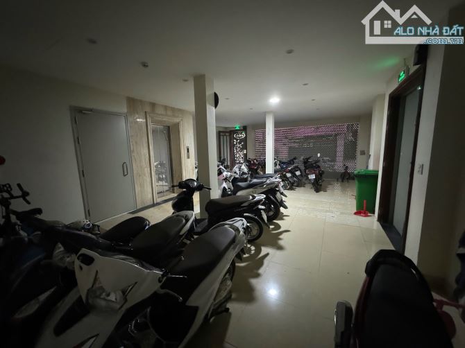 TOÀ NHÀ PHỐ 8/3 90m 7t mt 11M THANG MÁY DOANH THU TỐT VHU3 TỰ XÂY CHÍNH CHỦ BÁN OTO THÔNG - 6