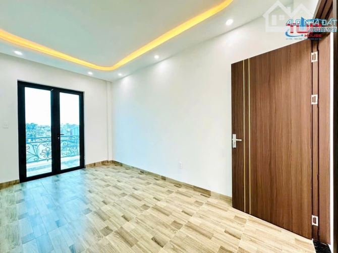 Bán nhà 4 tầng mới xây Trại Chuối, Hồng Bàng, Hải Phòng giá 3,3x tỷ  - Đường rộng 5m - 6