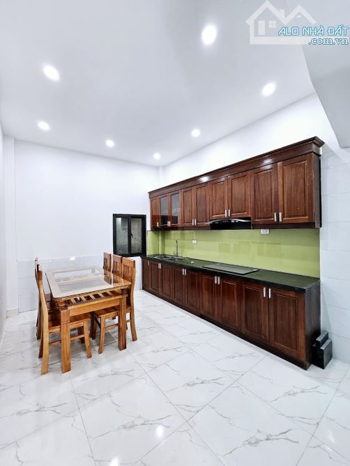 Bán nhà phố An Đào C - Thang máy, 5 tầng, 6 ngủ, ngay cạnh Vinhomes OCP 1 - 6.15 tỷ - 6