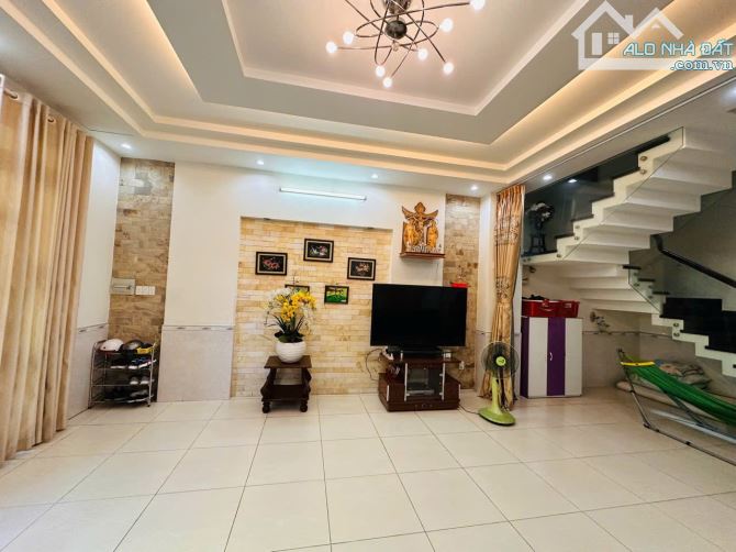 Nhà Thật - Y Hình Hẻm 8m, Phan Đăng Lưu, 9x19m, 143m2- 4 tầng, 364m2 - chỉ 23 tỷ - 6