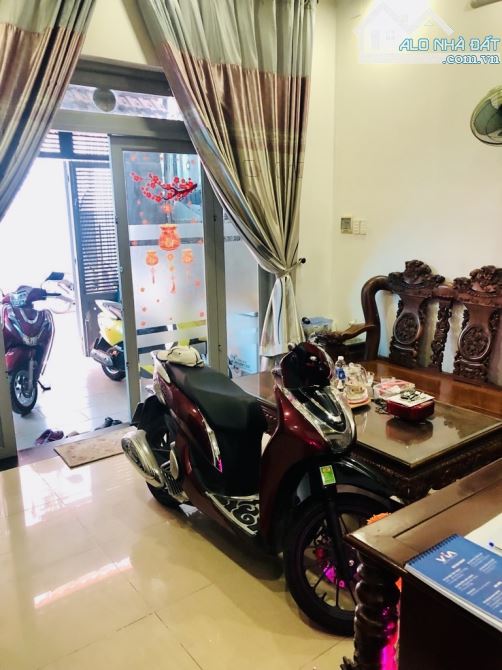 BÁN NHÀ HẺM XE TẢI – NGANG 6M – NHÀ 3 TẦNG – HUỲNH VĂN NGHỆ, GÒ VẤP – SỔ RIÊNG – 8 TỶ X - 6