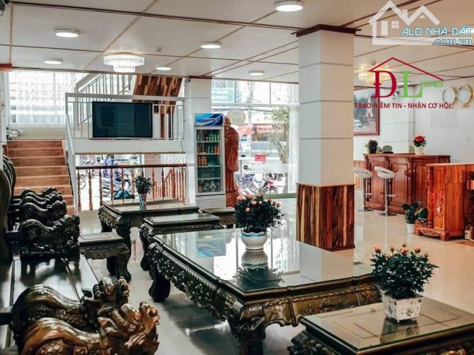 Bán khách sạn mặt tiền phố Bà Triệu Đà Lạt đi bộ ra Hồ Xuân Hương 3 phút, 47 phòng KD - 6
