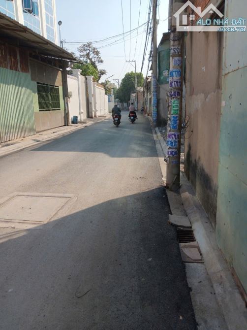 Bán đất, xưởng 2000m2 , hẻm 12m Bình Thành, gần đường A8, 30x75, - 6