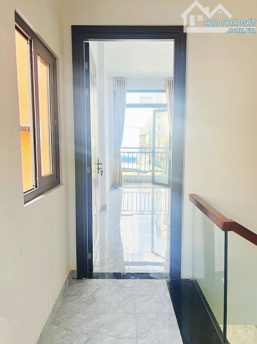 NHÀ ĐẸP 1/ ÂU CƠ, 52M2, 3 BƯỚC RA ĐH VĂN HIẾN - CHỈ 4XTỶ. CÒN TL.CÁCH MẶT TIỀN 3 CĂN.NHÀ M - 6