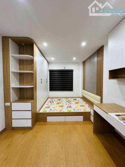 Bán nhà TT Đống Đa - Nhà đẹp ở ngay - Full nội thất - 5 tầng - 5,8 tỷ - 6