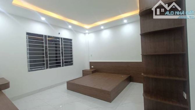 Cần Bán Nhà 4 Tầng Tôn Đức Thắng Ô Chợ Dừa Nhà Mới Đẹp Ở Ngay Vài Bước Chân Ra Mặt Phố. - 6
