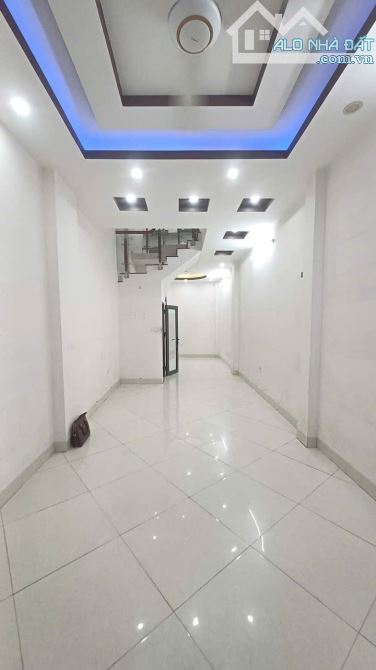 Cho thuê nhà ở Tân Triều, Triều Khúc, Thanh Xuân, 40m2*5 tầng, 15 triệu ô tô đỗ cửa - 6
