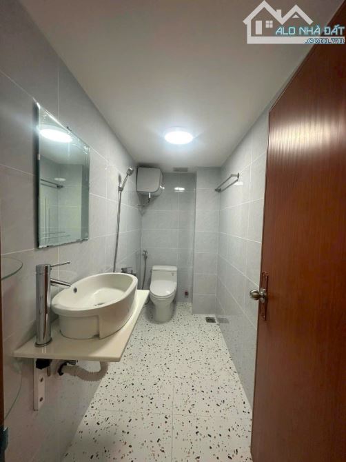 8..3 TỶ  QUẬN BÌNH THẠNH P7 - NƠ TRANG LONG -  XE HƠI ĐỖ CỬA - 4.1mx10m - 4 TẦNG HOÀN CÔNG - 6