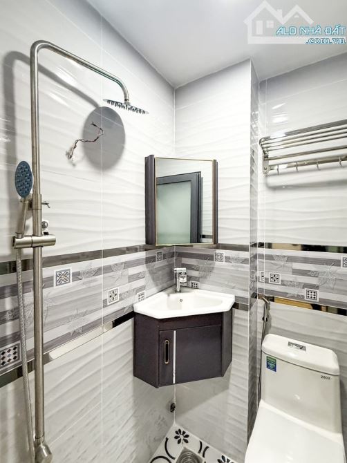 🏠 NHÀ PHÚ NHUẬN KẾ Q3 - HẺM XE HƠI THÔNG - CĂN GÓC - 4 TẦNG - 42 M2 - CHỈ HƠN 6🌹 - 6