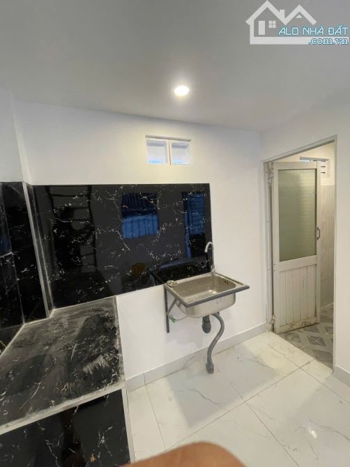 Bán nhà hẻm lê hồng phong giá tốt - 6