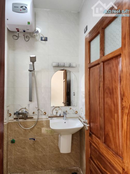 Bán nhà vị trí đẹp đường Lệ Mật - Q. Long Biên - 5