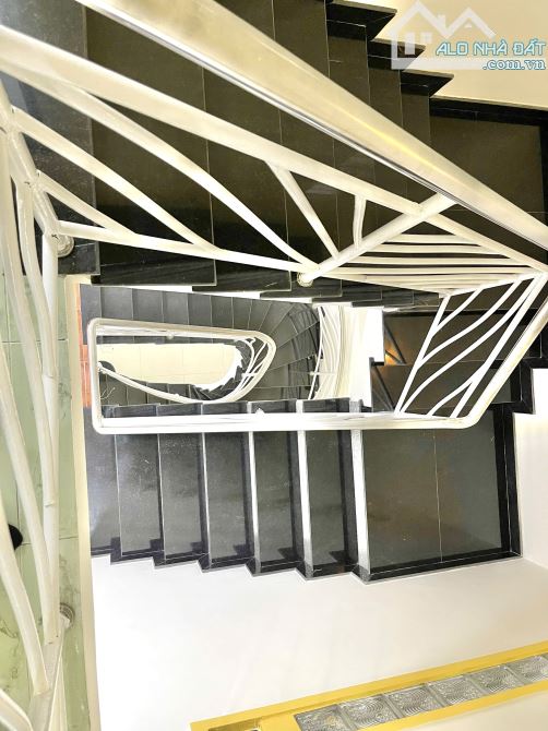 Nhà hẻm ô tô vào nhà Âu Cơ P14 Tân Bình 3 tầng 70m2 ( 4 x 17.5 ) chỉ 9.79 tỷ. - 6
