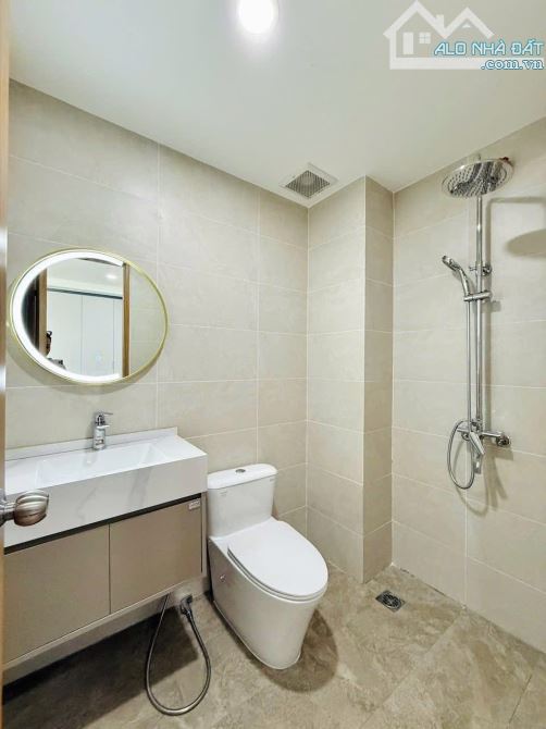 Nhà mới dọn ở liền ngay hẻm 272 Nguyễn Tiểu La, Q10 - Giá 4 tỷ 880 / 60m2(4mx15m) - 7