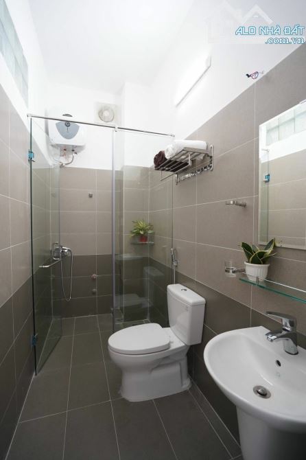 Nhà trung tâm Đà Lạt P2 75m2 ngang 5m 4 tầng HĐ thuê 15tr/tháng - 7