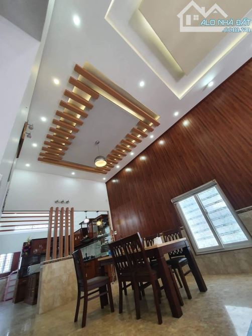 CẦN BÁN GẤP CĂN NHÀ LÔ GÓC 2 MẶT TIỀN ĐƯỜNG HỒ XUÂN HƯƠNG - 7