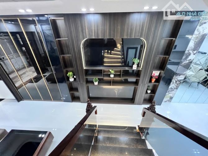 Oto tránh 10m, ngõ thông oto qua 192 Lê Trọng Tấn, kdoanh, full nội thất, 45m2.Giá 13.5 tỷ - 7