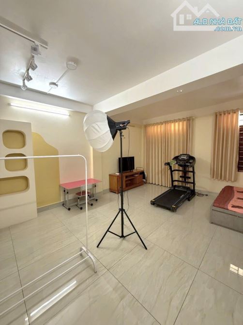 🏠 Nhà Đẹp - Lý Thường Kiệt - P.9 - Tân Bình.  🏰 Kết cấu : 5 Tầng - 6PN - 7 🚾. - 7