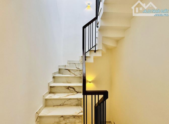 CẦN BÁN NHÀ ĐƯỜNG TRẦN PHÚ, PHƯỜNG 4, QUẬN 5 - GIÁ:4TỶ850/68,6M2 (4,8x14,3M). SHR - 7