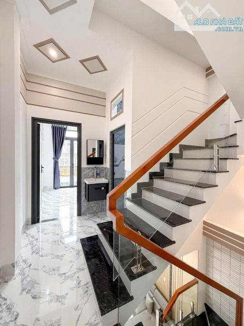 🏡 BÁN NHÀ TRỆT 2 LẦU MỚI ĐƯỜNG SỐ 26 CÁCH ĐẠI HỌC Y DƯỢC CHỈ 500M - 7