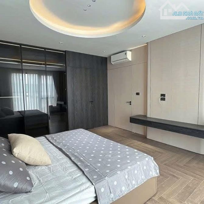 🌟BÁN NHÀ BỒ ĐỀ 42M2 - 7 TẦNG  THANG MÁY - LÔ GÓC - Ô TÔ VÀO NHÀ - NGÕ THÔNG - THIẾT KẾ TI - 7