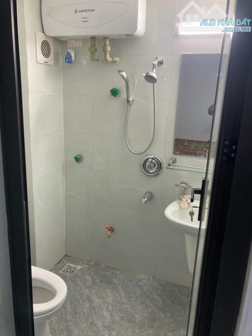 CHO THUÊ NHÀ NGUYÊN CĂN ĐỨC GIANG - VỈA HÈ - Ô TÔ TRÁNH- 3PN - KINH DOANH CÁC MẶT HÀNG - 7