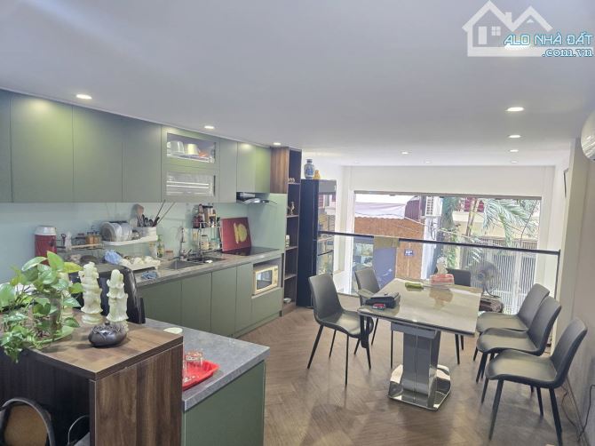 BÁN NHÀ LÁNG HẠ , ĐỐNG ĐA 47m2*7 Tầng NHÀ ĐẸP - THANG MÁY - NGÕ TO - GARA Ô TÔ - GẦN PHỐ - 7