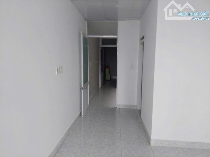 Bán nhà mặt tiền 4 tầng BTCT đường Nguyễn Văn Luông phường 12 quận 6 - 7