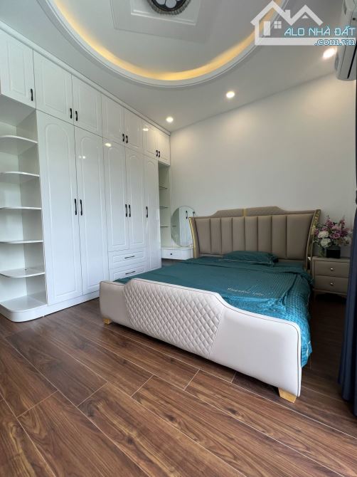 MẶT TIỀN ĐƯỜNG 10M NGAY LÂM VĂN BỀN Q7 Ô TÔ NGỦ NHÀ, 6 tầng BTCT 4x20m. Chỉ 17.8 tỷ - 8