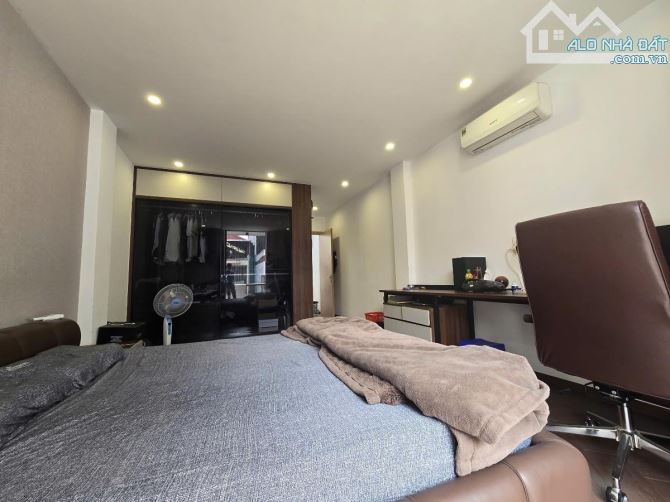 LÁNG HẠ 47Mx7TẦNG THANG MÁY-NHÀ MỚI ĐẸP-GARA-NGÕ TO-GẦN PHỐ-16TỶ 5 - 8