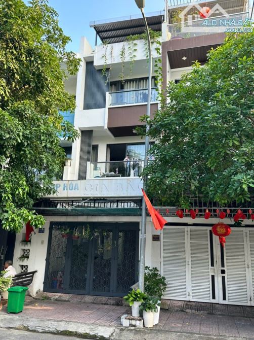 Bán nhà xây theo kiểu căn hộ đang có dòng tiền 19tr 1 tháng - 8