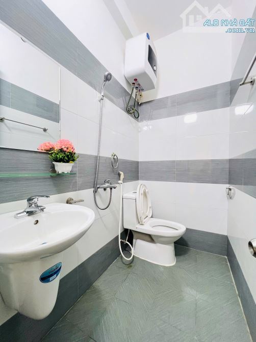 Bán nhà đằng Hải Hải an Hải phòng. 3 tầng 40m, ngõ ô tô tránh nhau, giá 2,85 tỷ.DH - 8