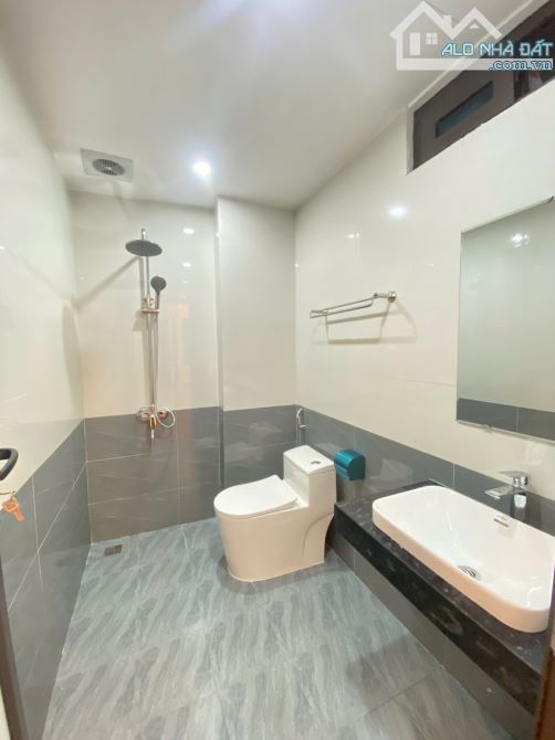 Bán nhà phố Trung Kiên, Tây Tựu 40m²x5tầng, sổ đỏ chính chủ Giá 5,5 tỷ - 8