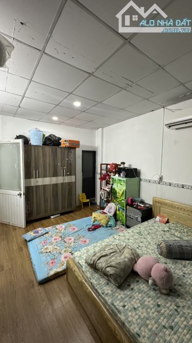 NHÀ ĐẸP Ở NGAY, Nguyễn Văn Quá, dt 40M2, đông hưng thuận quận 12 , chỉ 2.7 tỷ - 8