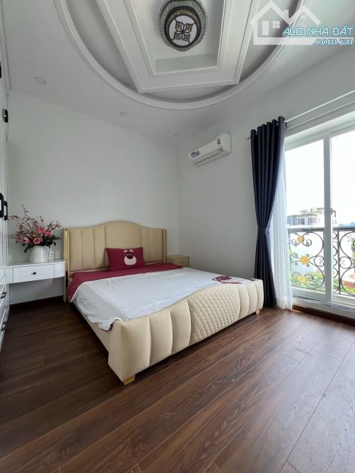 MẶT TIỀN ĐƯỜNG 10M NGAY LÂM VĂN BỀN Q7 Ô TÔ NGỦ NHÀ, 6 tầng BTCT 4x20m. Chỉ 17.8 tỷ - 9