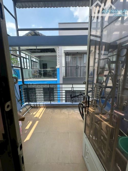 BÁN NHÀ MẶT TIỀN HẺM ĐƯỜNG ĐOÀN VĂN BƠ F14. Q4 - 4 TẦNG BTCT - 72m2 - 9