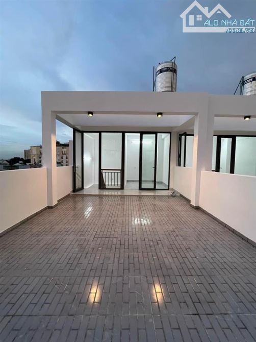 Bán nhà HXH đường Cống Lở, P15, quận Tân Bình. DT: 37m2 x 5 tầng -4,4x 8,5 Giá 6.27 tỷ TL - 9