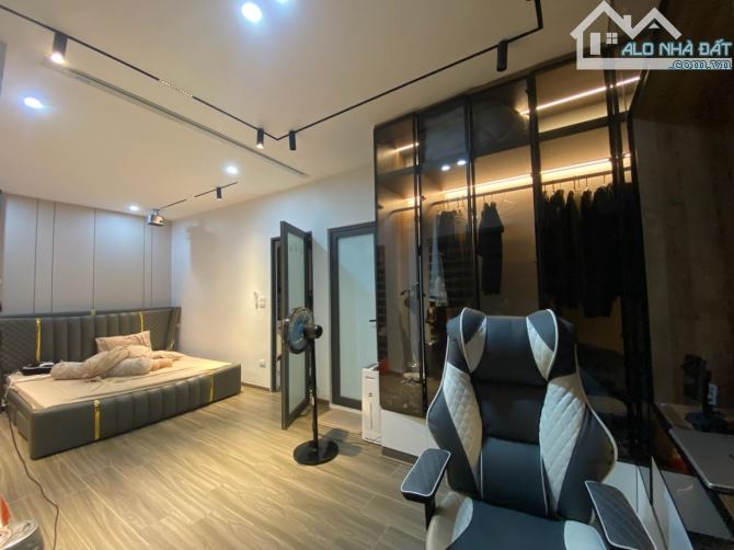 Bán nhà Bạch Mai 38/40m2, 5T, MT 7m ngõ rộng 4m, gần phố, sổ nở hậu. Giá 9.5 tỷ có tl - 9