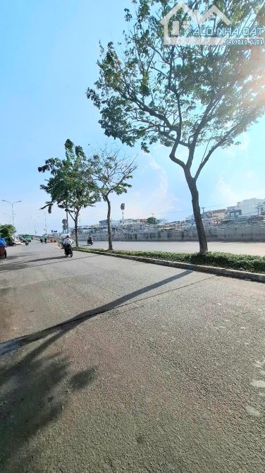 Bán Nhà Quận 8- 3tầng đúc 3pn tặng nội thất DTSD 84m giá tốt 👉2.85 tỷ - 9