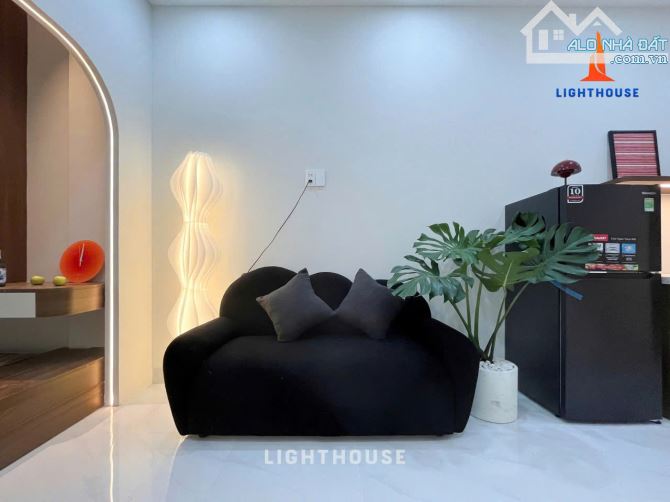 CĂN STUDIO TÁCH BẾP BAN CÔNG SIÊU ĐẸP TẠI TÔ HIẾN THÀNH Q10 - 9