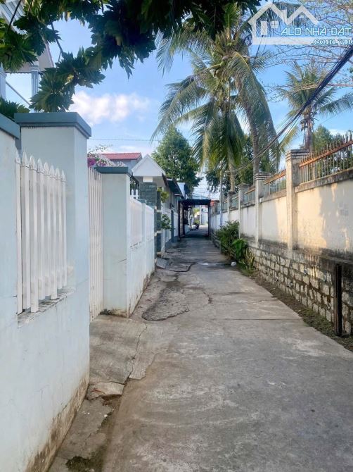 Bán nhà 3 tầng vĩnh hiệp ô tô cách 23/10 chỉ 30m - 9