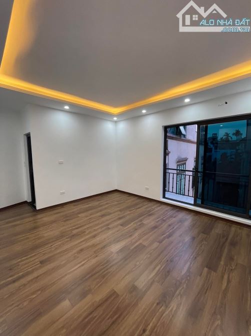 Nhà đẹp 6 tầng thang máy Võ Chí Công, ngõ rộng, giá hấp dẫn nhỉnh 10 tỷ. - 9