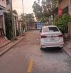 Ỷ LAN. MẶT TIỀN ĐẸP. ÔTÔ TRÁNH. ÔTÔ VÀO ĐẤT