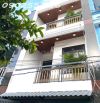 Bán nhà 2 tầng tại Quận 4 - 2PN, 1WC, pháp lý đầy đủ, giá chỉ 1,7 tỷ