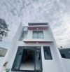 Chính chủ bán gấp nhà 1 trệt 1 lầu sân xe hơi mặt tiền kinh doanh gần chợ Bến Cá