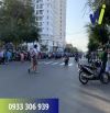 BÁN NHÀ CẤP 4 MẶT TIỀN NGUYỄN HỮU CẢNH ĐỐI DIỆN TRƯỜNG HỌC - GIÁ CỰC TỐT 9 TỶ